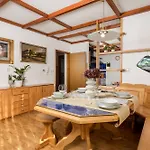 Vakantiehuis & Kozji Vrh Cabar