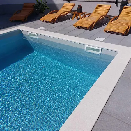 Holiday home & Kozji Vrh Cabar