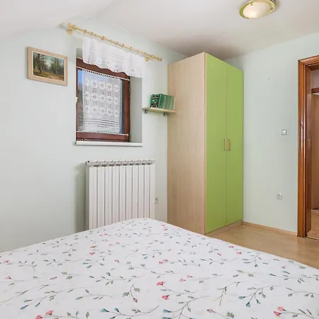 Holiday home & Kozji Vrh *