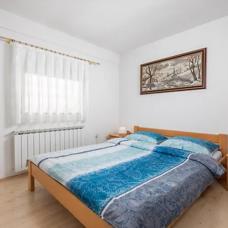 Holiday home & Kozji Vrh *