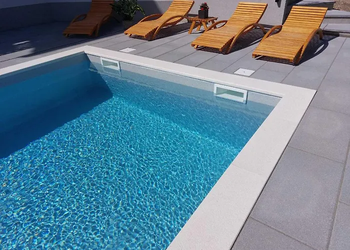 Feriehus & Kozji Vrh Cabar