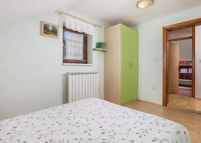 Feriehus & Kozji Vrh *